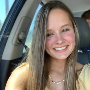 Meet your Posher, Abby